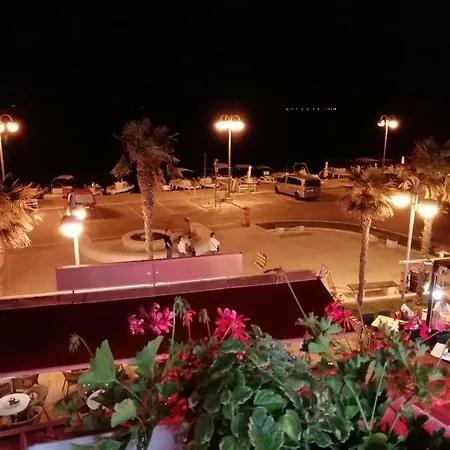 Apartman Zana Vodice Exteriör bild